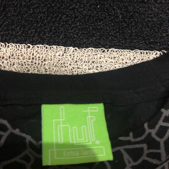 HUF QUAKE TEE / BLACK - Picture 3 of 3